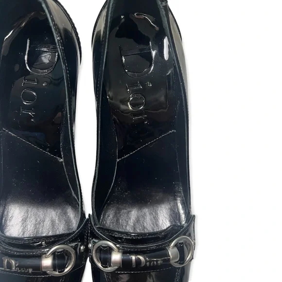 Christian Dior Patent Black Leather Pumps - Picture 8 of 17